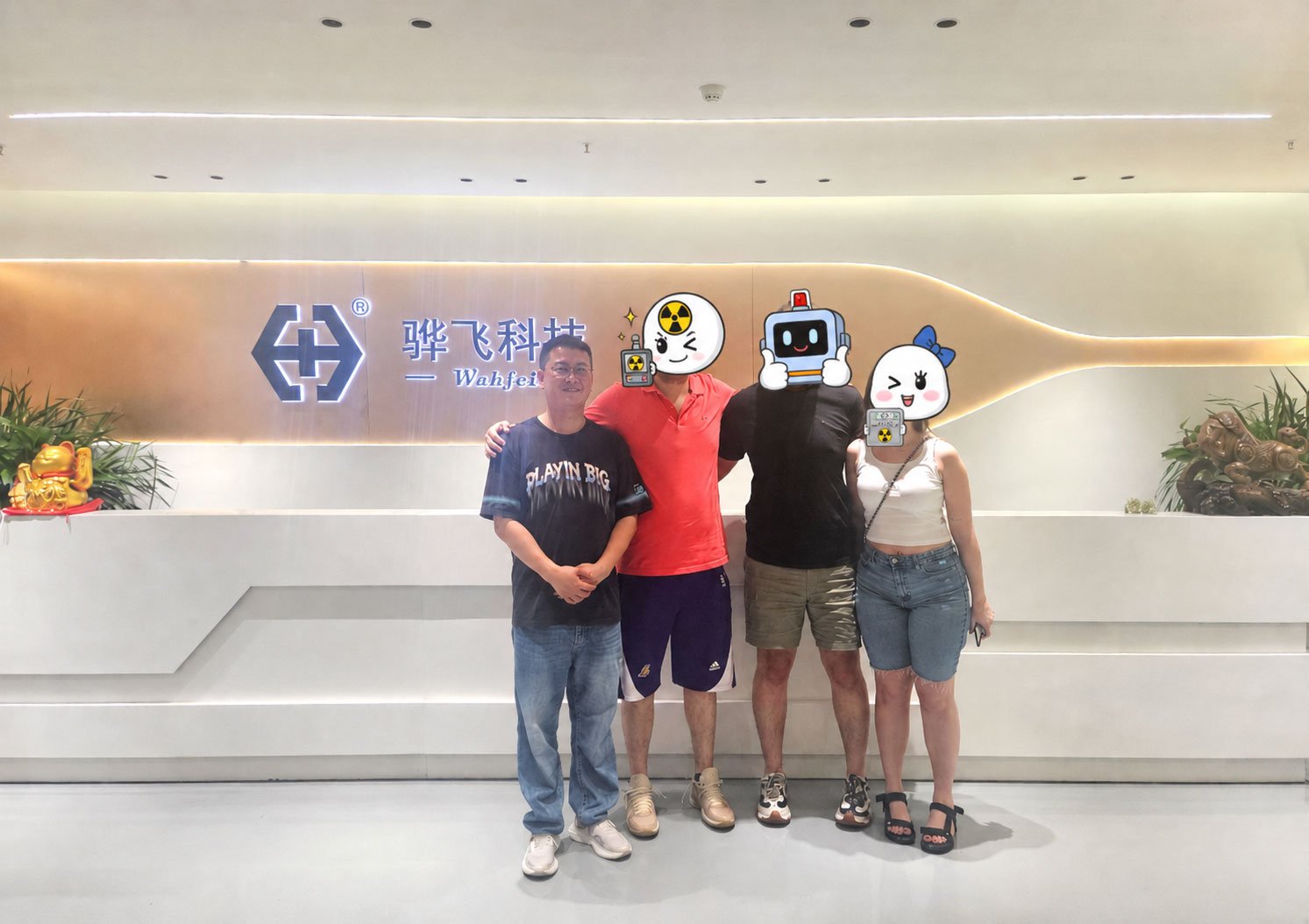土耳其客户于骅飞前台合影